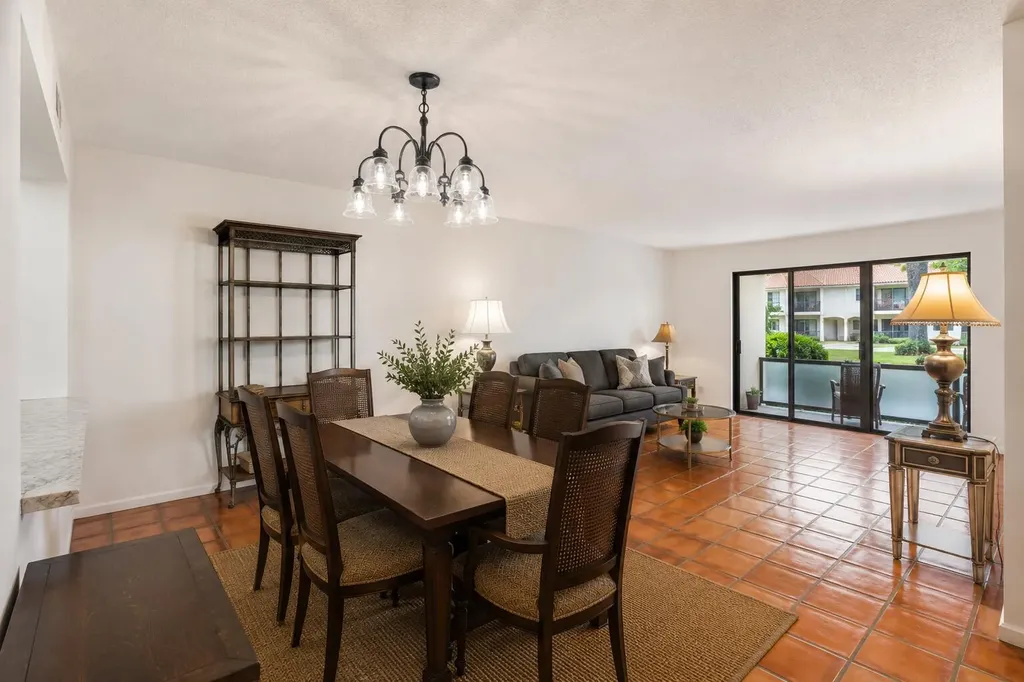 9728 Sills Drive E Boynton Beach FL 33437