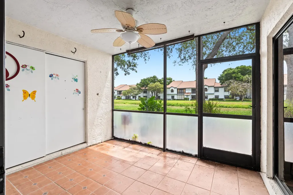 9728 Sills Drive E Boynton Beach FL 33437