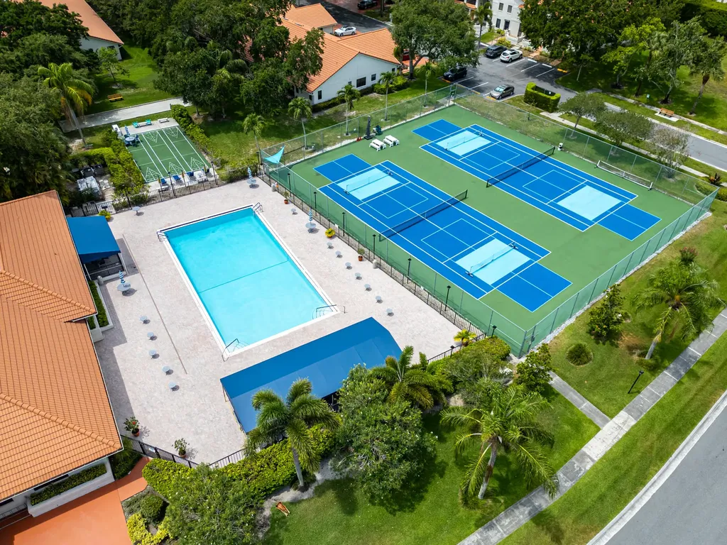 9728 Sills Drive E Boynton Beach FL 33437