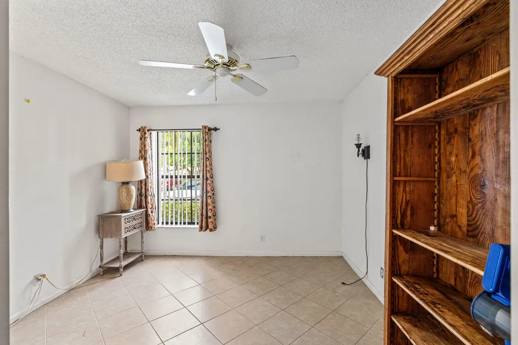 9728 Sills Drive E Boynton Beach FL 33437
