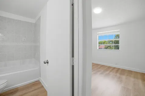 8207 Fairway Road Sunrise FL 33351