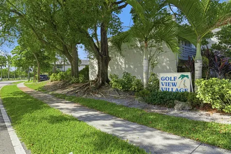 8207 Fairway Road Sunrise FL 33351