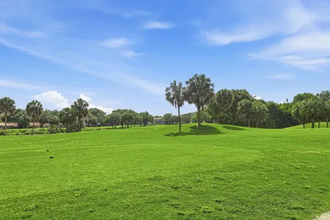 8207 Fairway Road Sunrise FL 33351