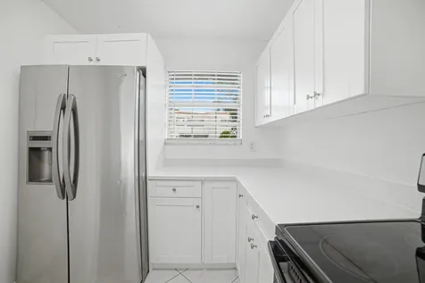 8207 Fairway Road Sunrise FL 33351