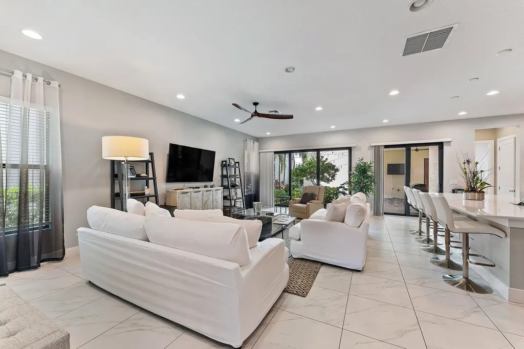 1077 Faulkner Terrace Palm Beach Gardens FL 33418