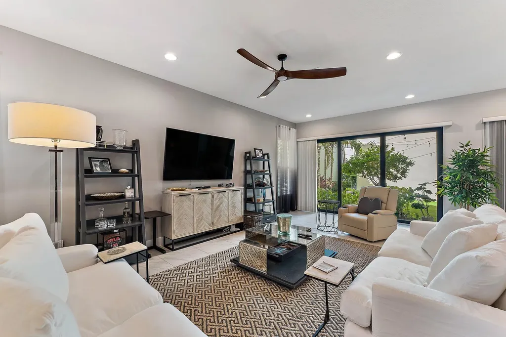 1077 Faulkner Terrace Palm Beach Gardens FL 33418