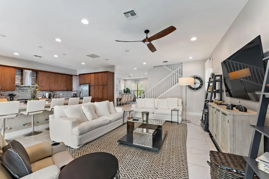 1077 Faulkner Terrace Palm Beach Gardens FL 33418