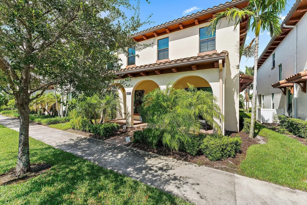 1077 Faulkner Terrace Palm Beach Gardens FL 33418