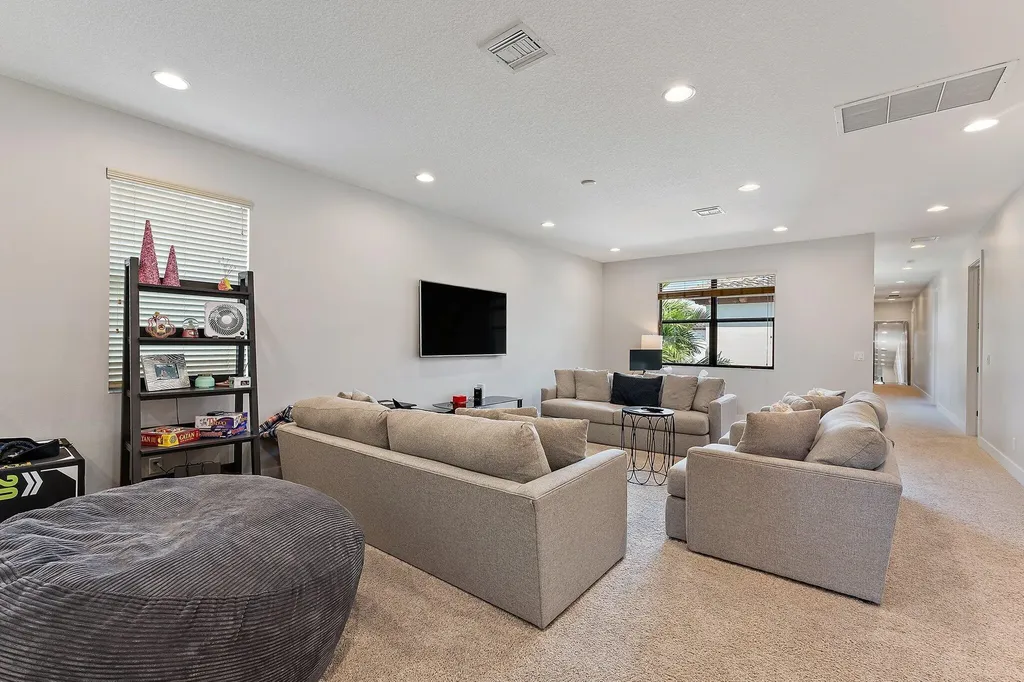 1077 Faulkner Terrace Palm Beach Gardens FL 33418