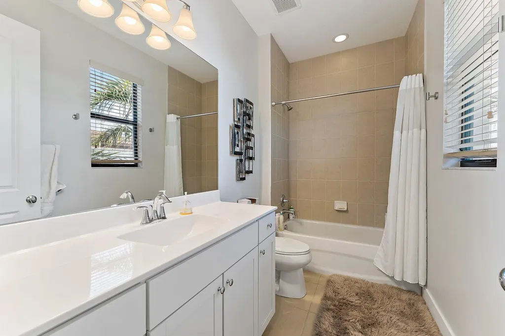 1077 Faulkner Terrace Palm Beach Gardens FL 33418