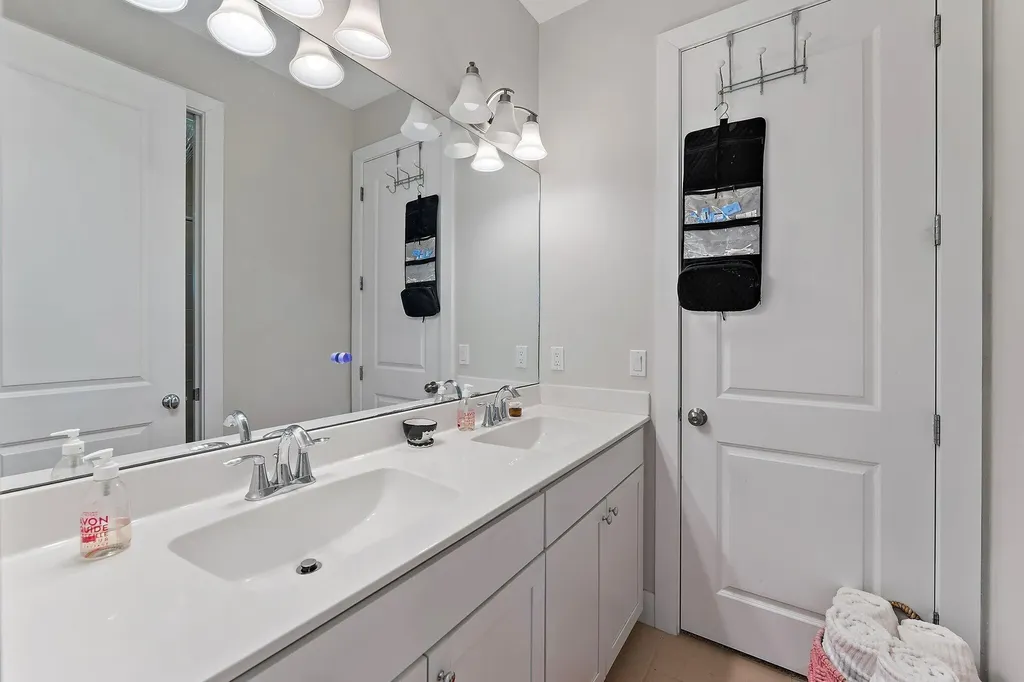 1077 Faulkner Terrace Palm Beach Gardens FL 33418