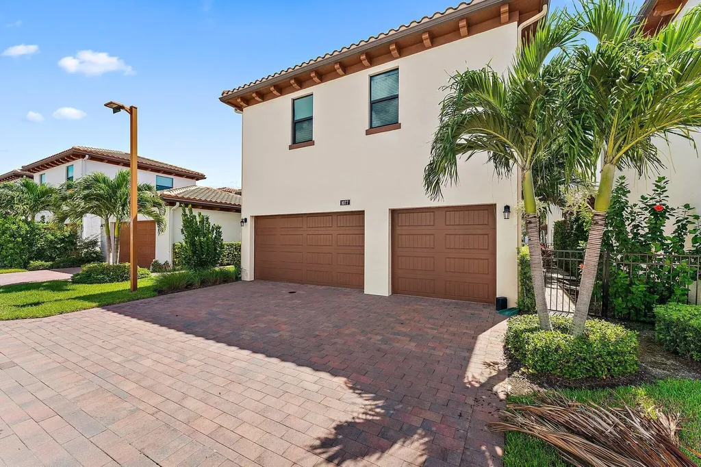 1077 Faulkner Terrace Palm Beach Gardens FL 33418