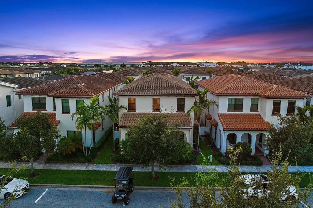 1077 Faulkner Terrace Palm Beach Gardens FL 33418