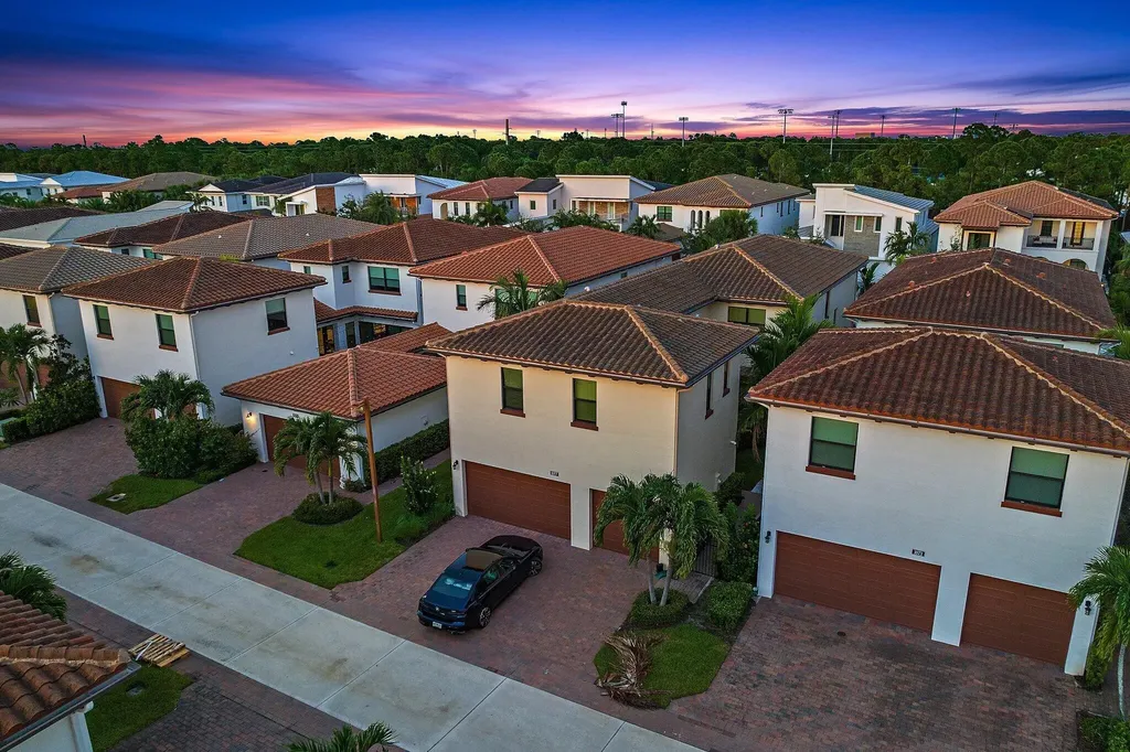 1077 Faulkner Terrace Palm Beach Gardens FL 33418