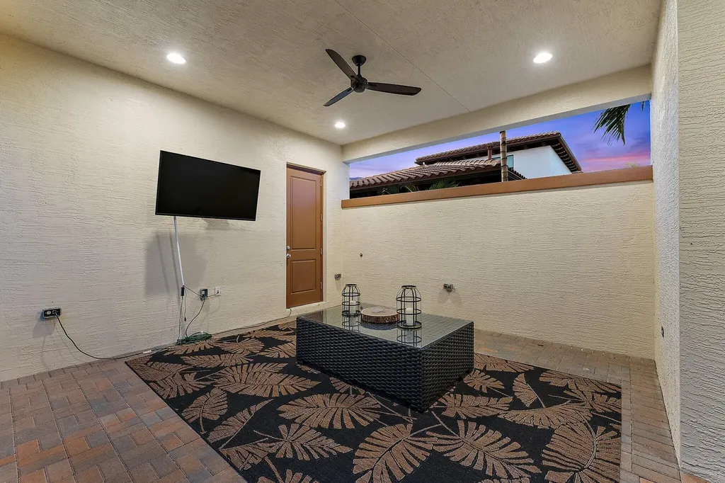 1077 Faulkner Terrace Palm Beach Gardens FL 33418