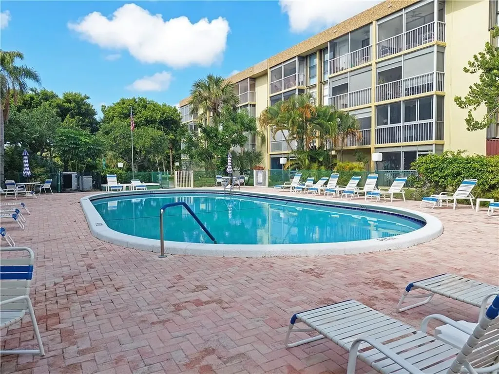 367 S Federal Highway Deerfield Beach FL 33441