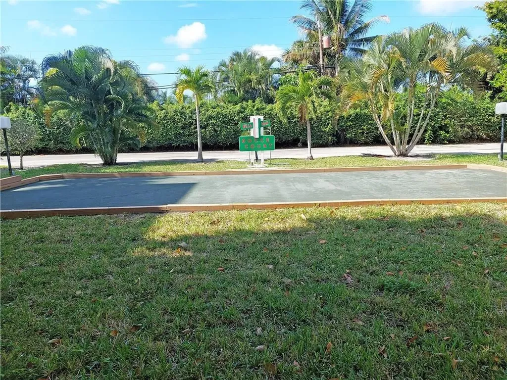 367 S Federal Highway Deerfield Beach FL 33441