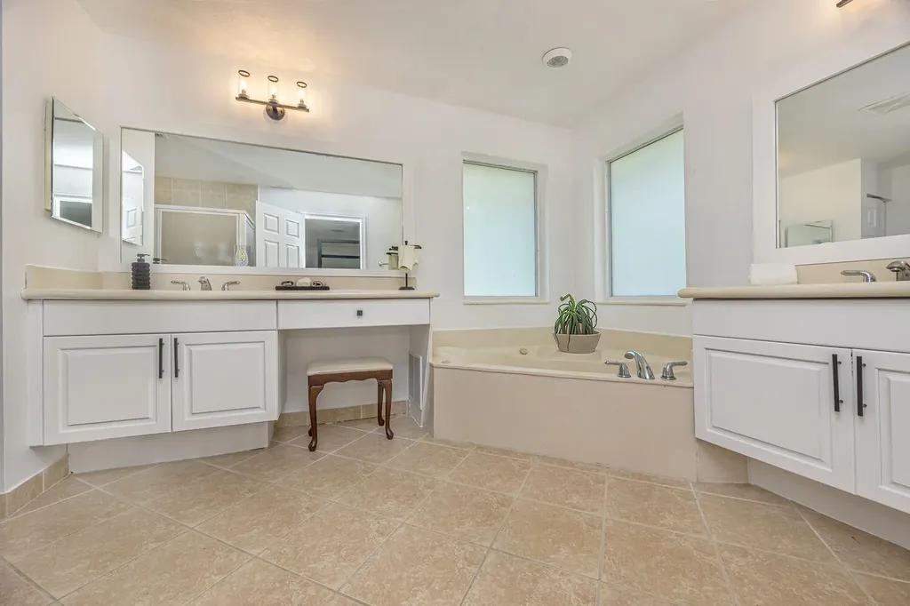 1879 Hidden Trail Lane Weston FL 33327