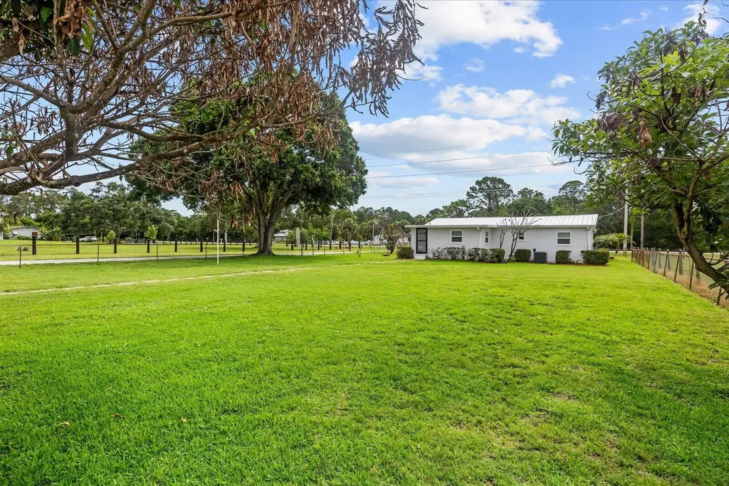 6635 58th Avenue Vero Beach FL 32967