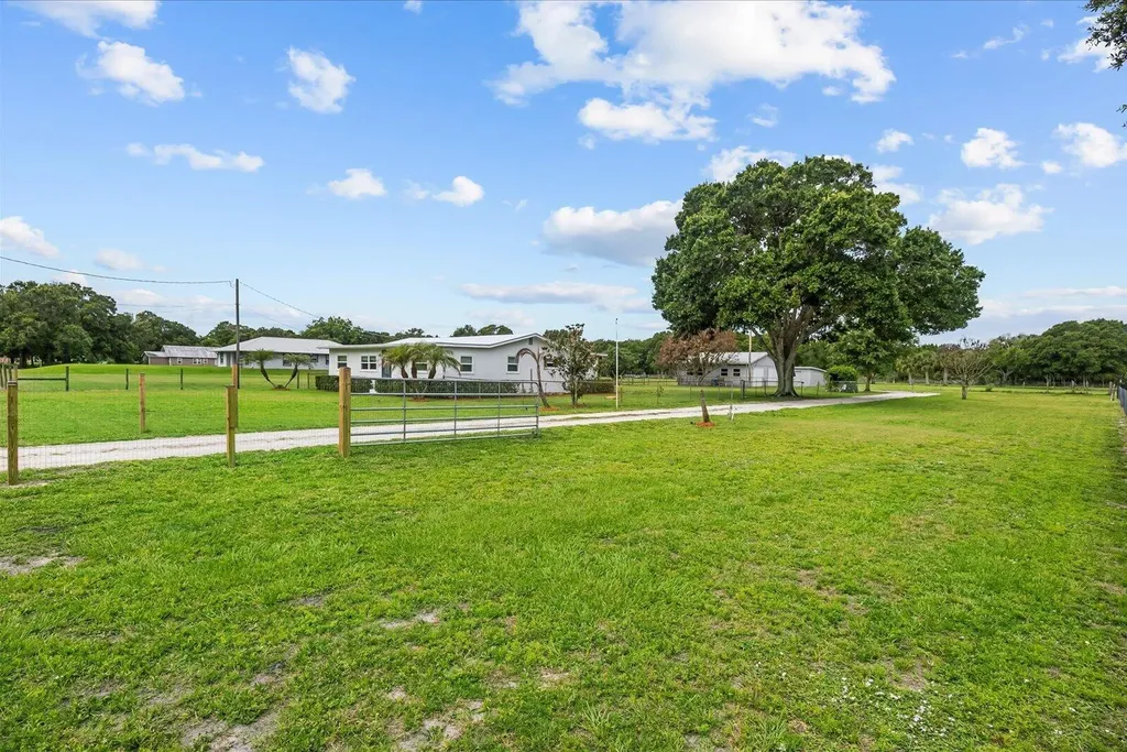 6635 58th Avenue Vero Beach FL 32967