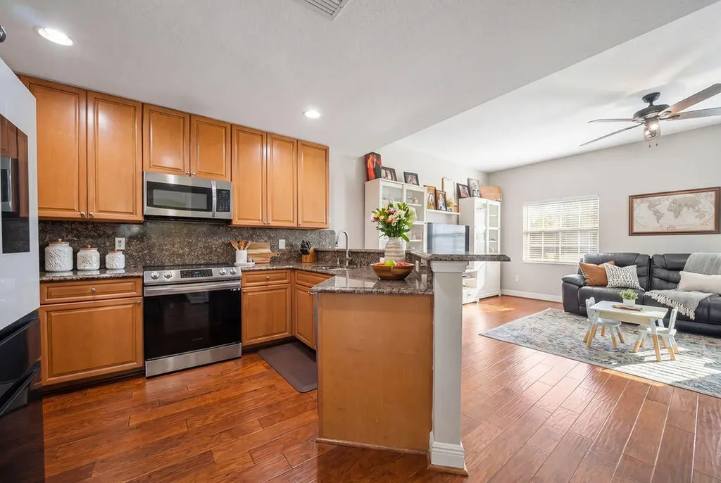261 SW 6th Place Pompano Beach FL 33060