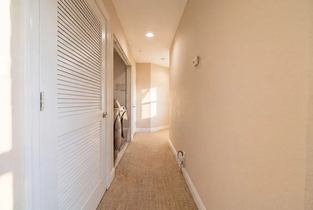 261 SW 6th Place Pompano Beach FL 33060
