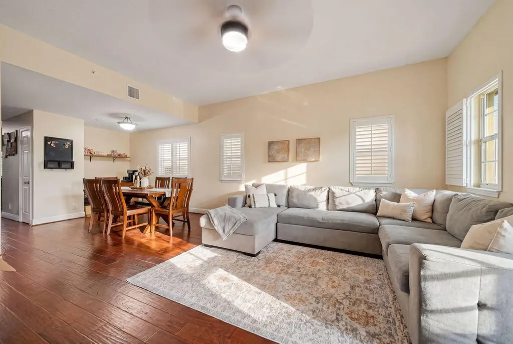 261 SW 6th Place Pompano Beach FL 33060