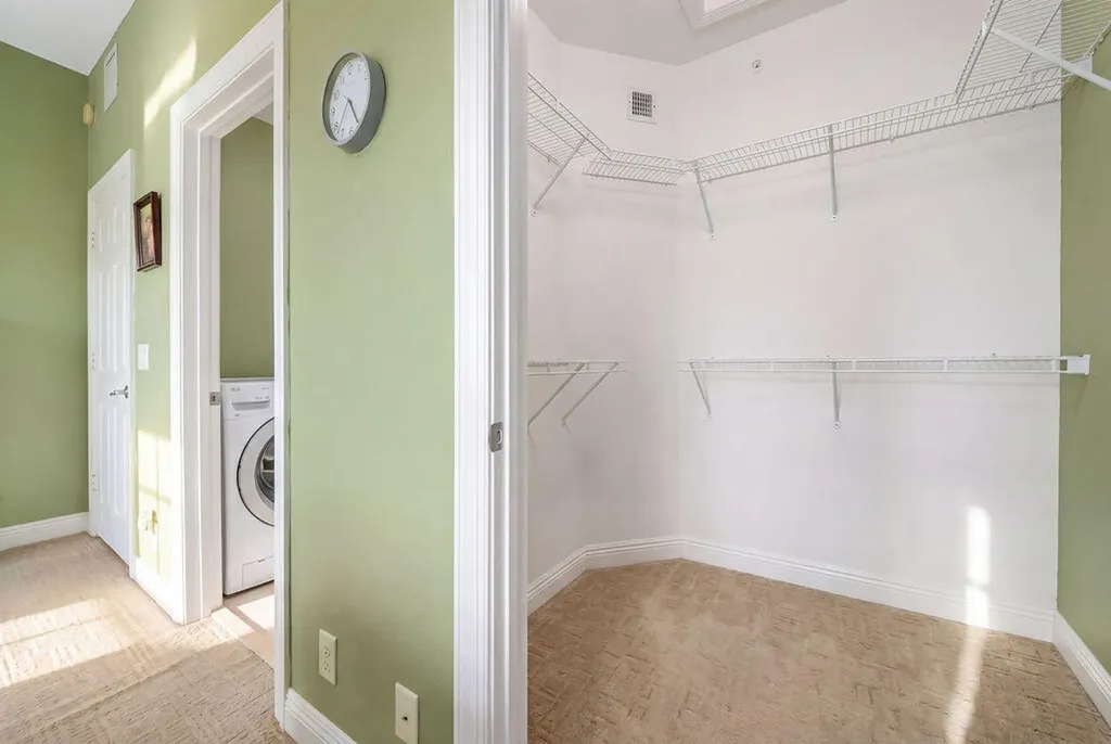 261 SW 6th Place Pompano Beach FL 33060