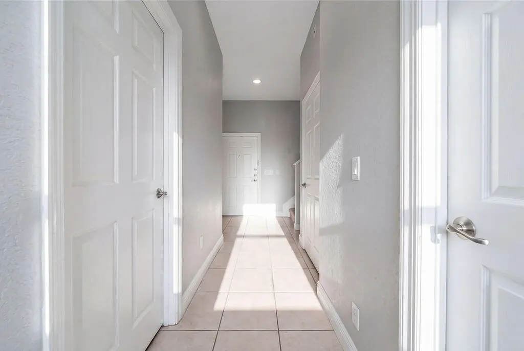 261 SW 6th Place Pompano Beach FL 33060