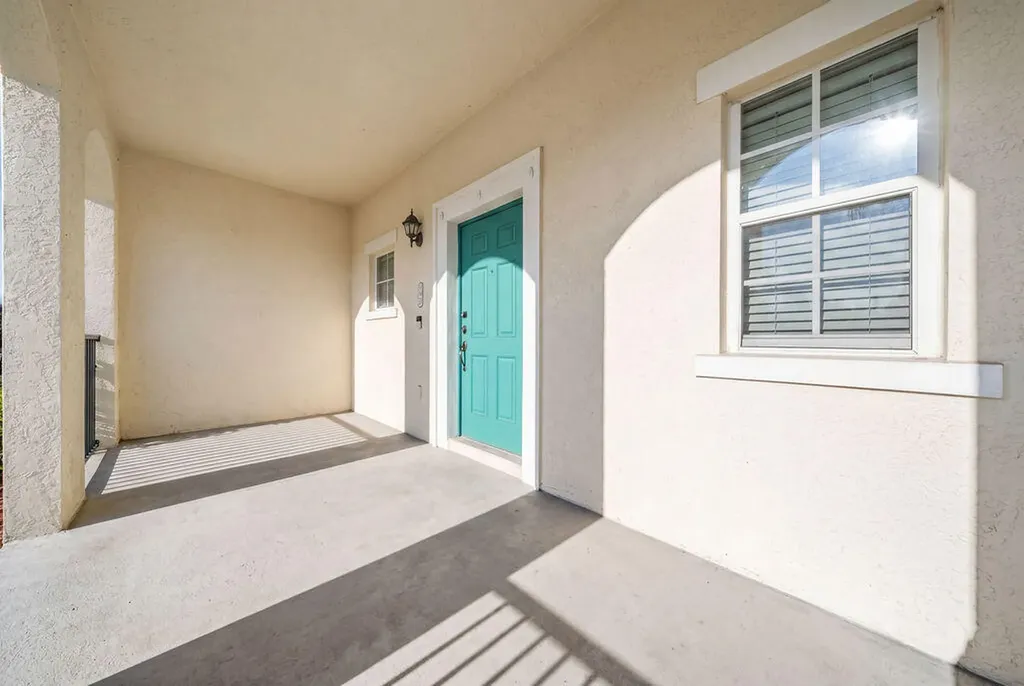 261 SW 6th Place Pompano Beach FL 33060