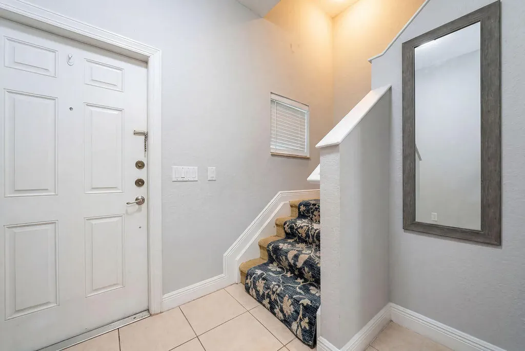 261 SW 6th Place Pompano Beach FL 33060