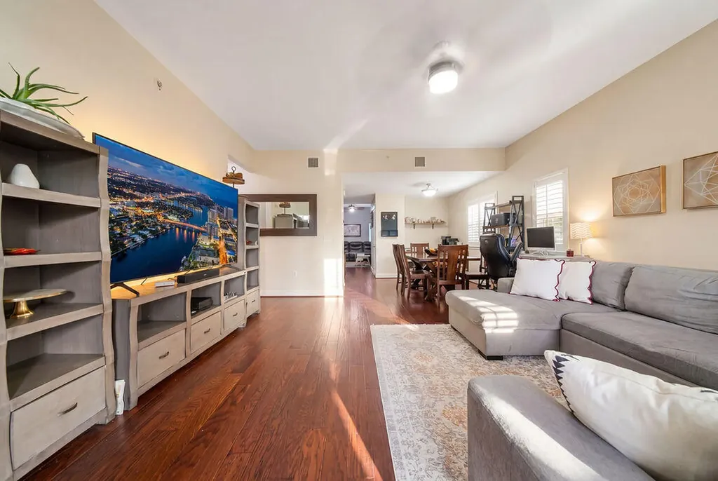 261 SW 6th Place Pompano Beach FL 33060
