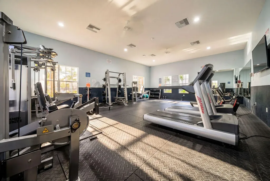 261 SW 6th Place Pompano Beach FL 33060
