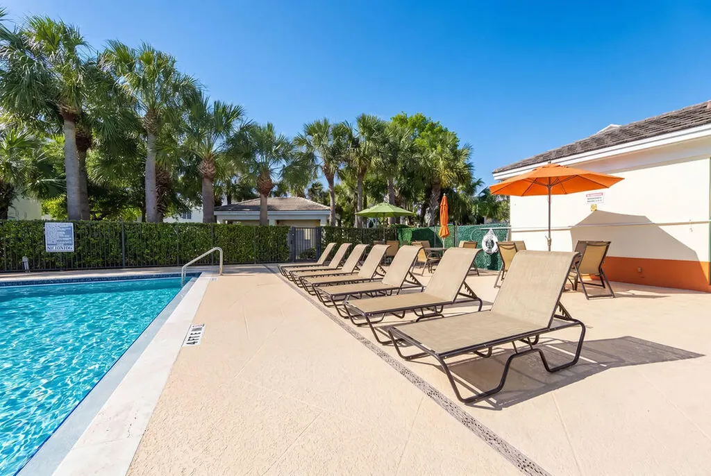 261 SW 6th Place Pompano Beach FL 33060