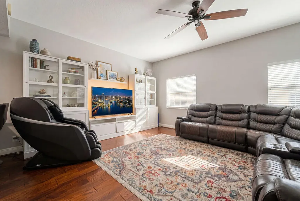 261 SW 6th Place Pompano Beach FL 33060
