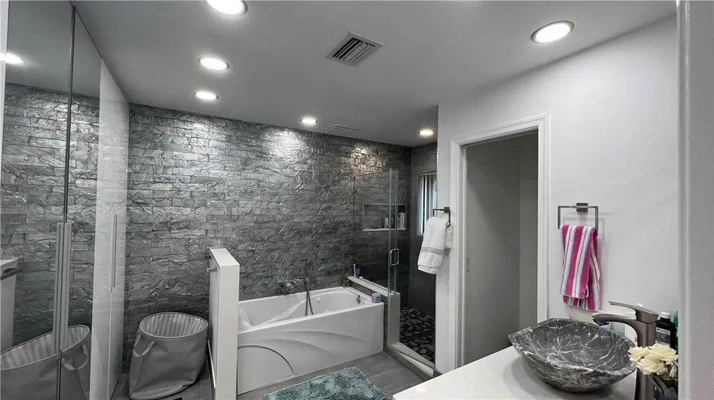 5580 Coach House Circle Boca Raton FL 33486