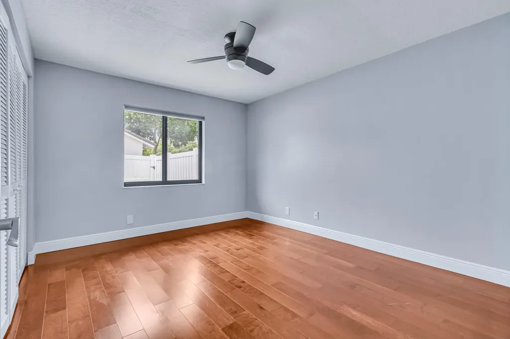 1083 NW 97th Avenue Plantation FL 33322