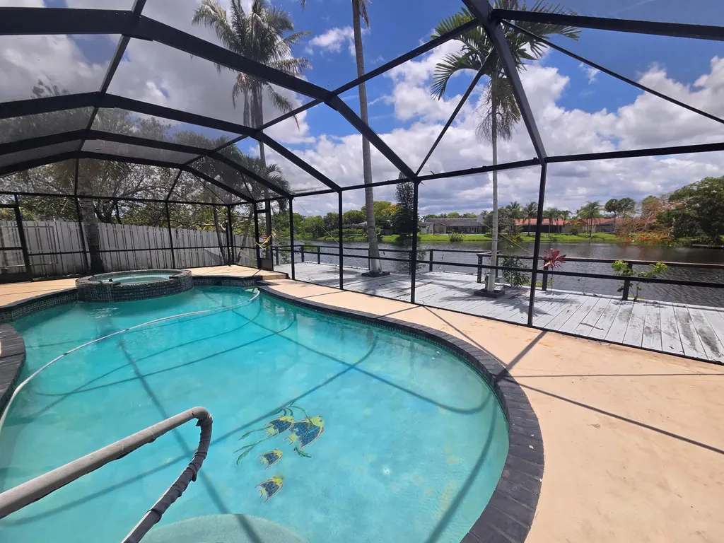 1083 NW 97th Avenue Plantation FL 33322