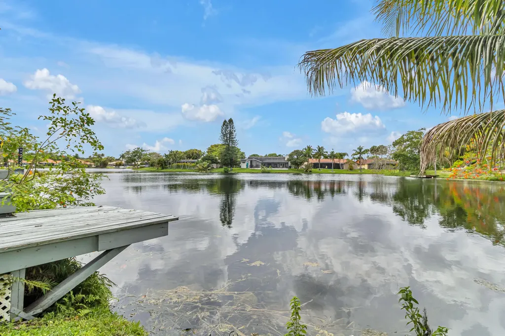 1083 NW 97th Avenue Plantation FL 33322