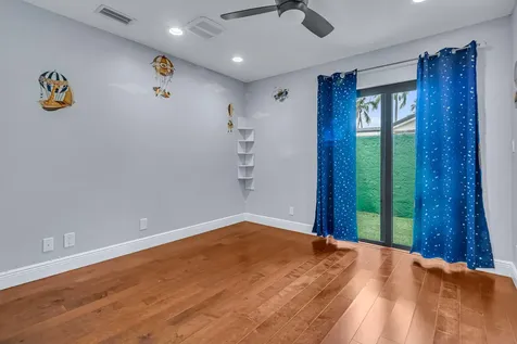 1083 NW 97th Avenue Plantation FL 33322