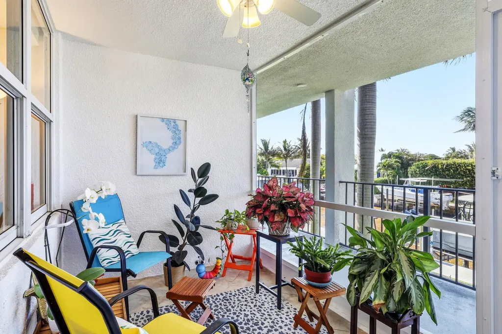 109 Paradise Harbour Boulevard North Palm Beach FL 33408