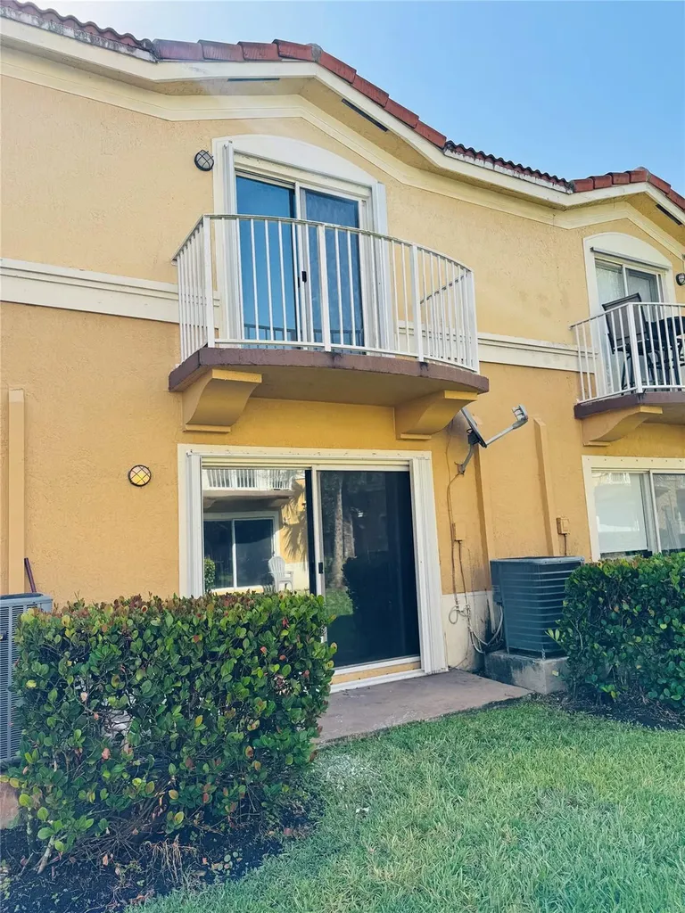 3142 SW 129th Way Miramar FL 33027