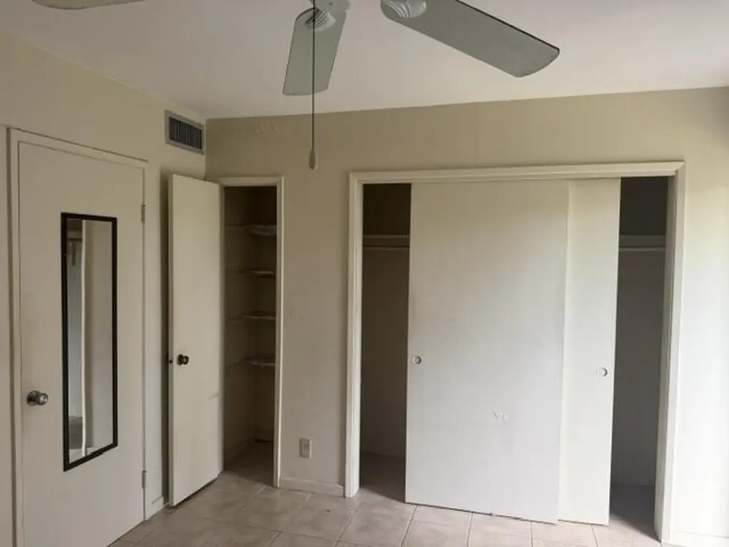 660 Glouchester Street Boca Raton FL 33487