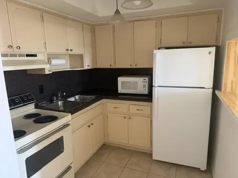 660 Glouchester Street Boca Raton FL 33487