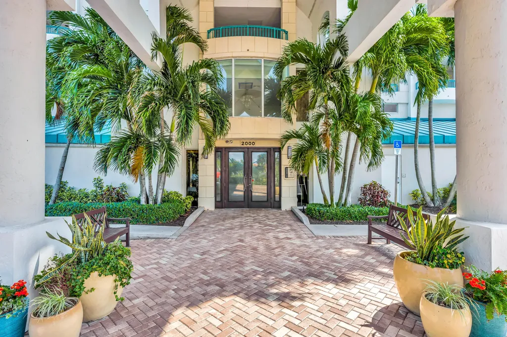 2000 S Highway A1a Jupiter FL 33477
