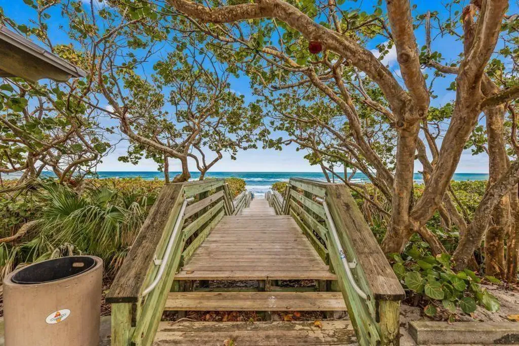 2000 S Highway A1a Jupiter FL 33477