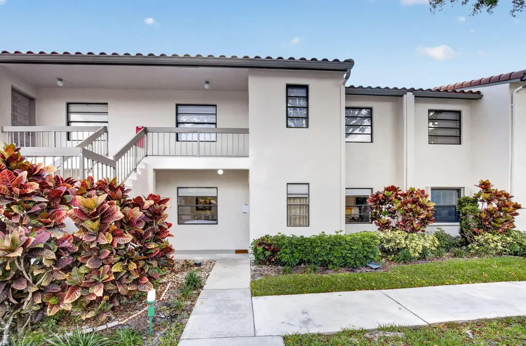 21656 Juego Circle Boca Raton FL 33433