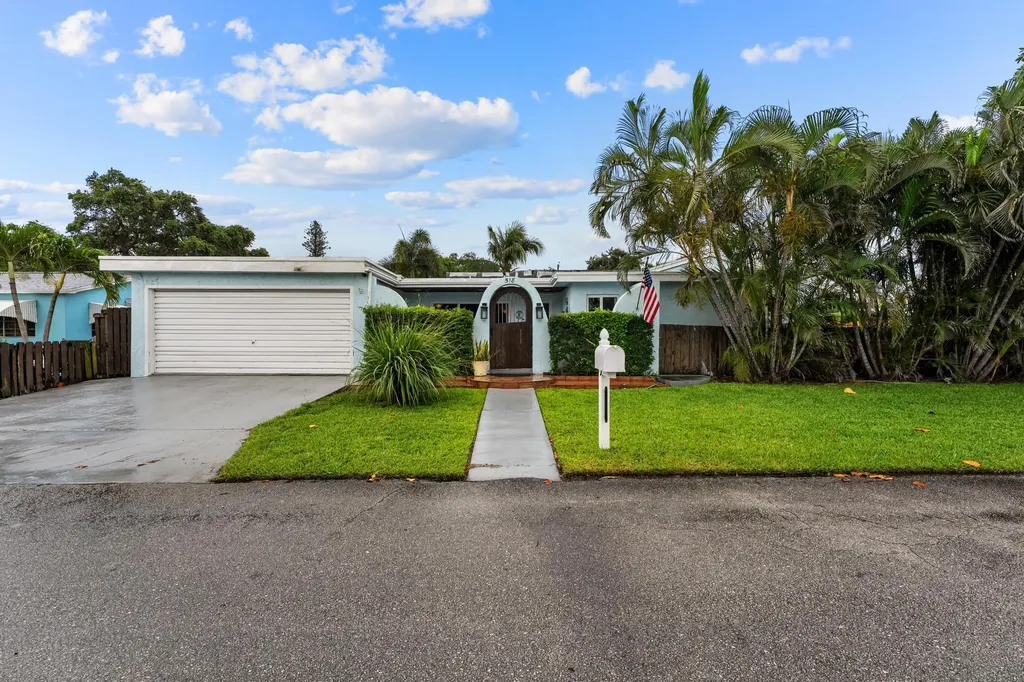 518 Minnesota Street Lantana FL 33462