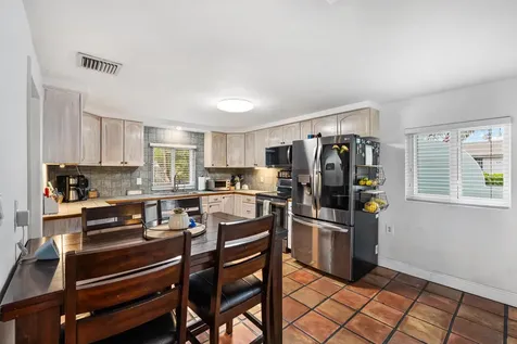 518 Minnesota Street Lantana FL 33462