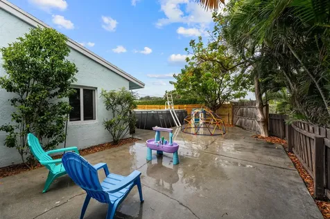 518 Minnesota Street Lantana FL 33462